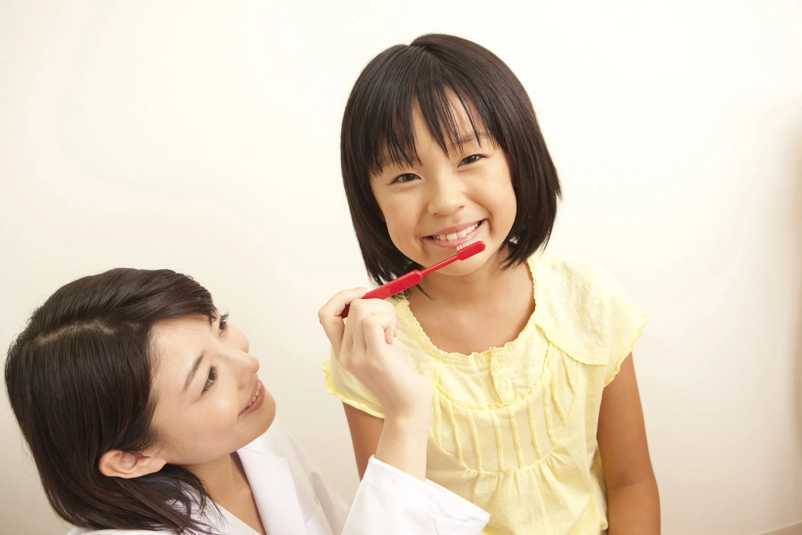 小児歯科:0才から始めたい歯のお手入れ